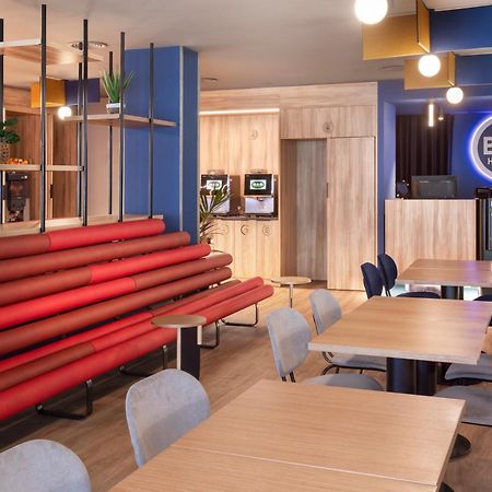 B&B Hotel Barcelona Rubí Екстериор снимка