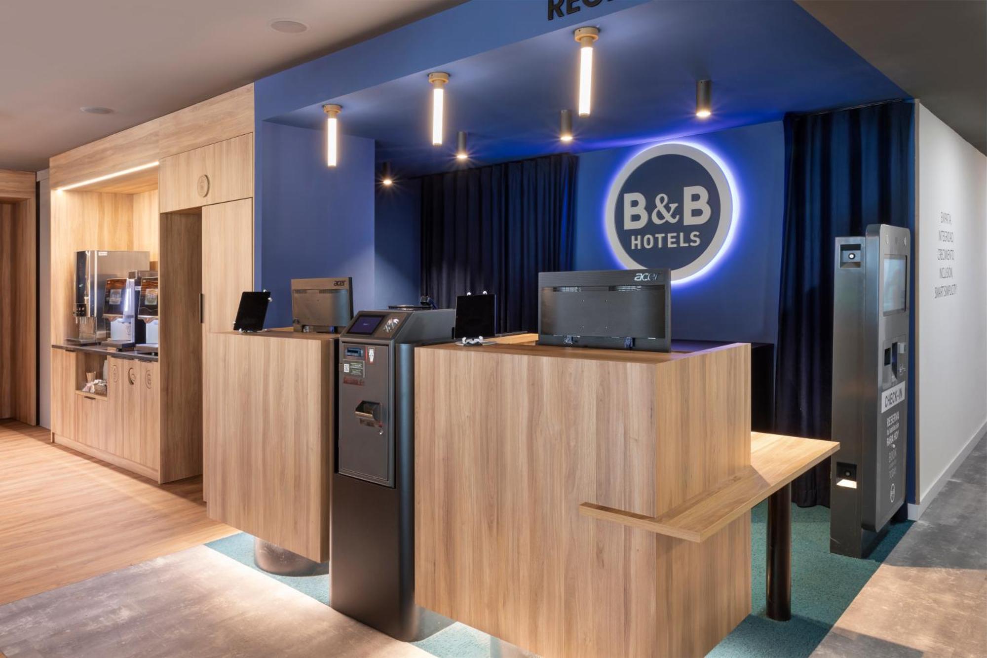 B&B Hotel Barcelona Rubí Екстериор снимка
