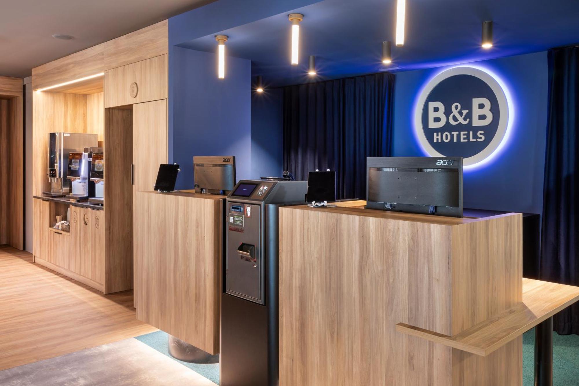 B&B Hotel Barcelona Rubí Екстериор снимка