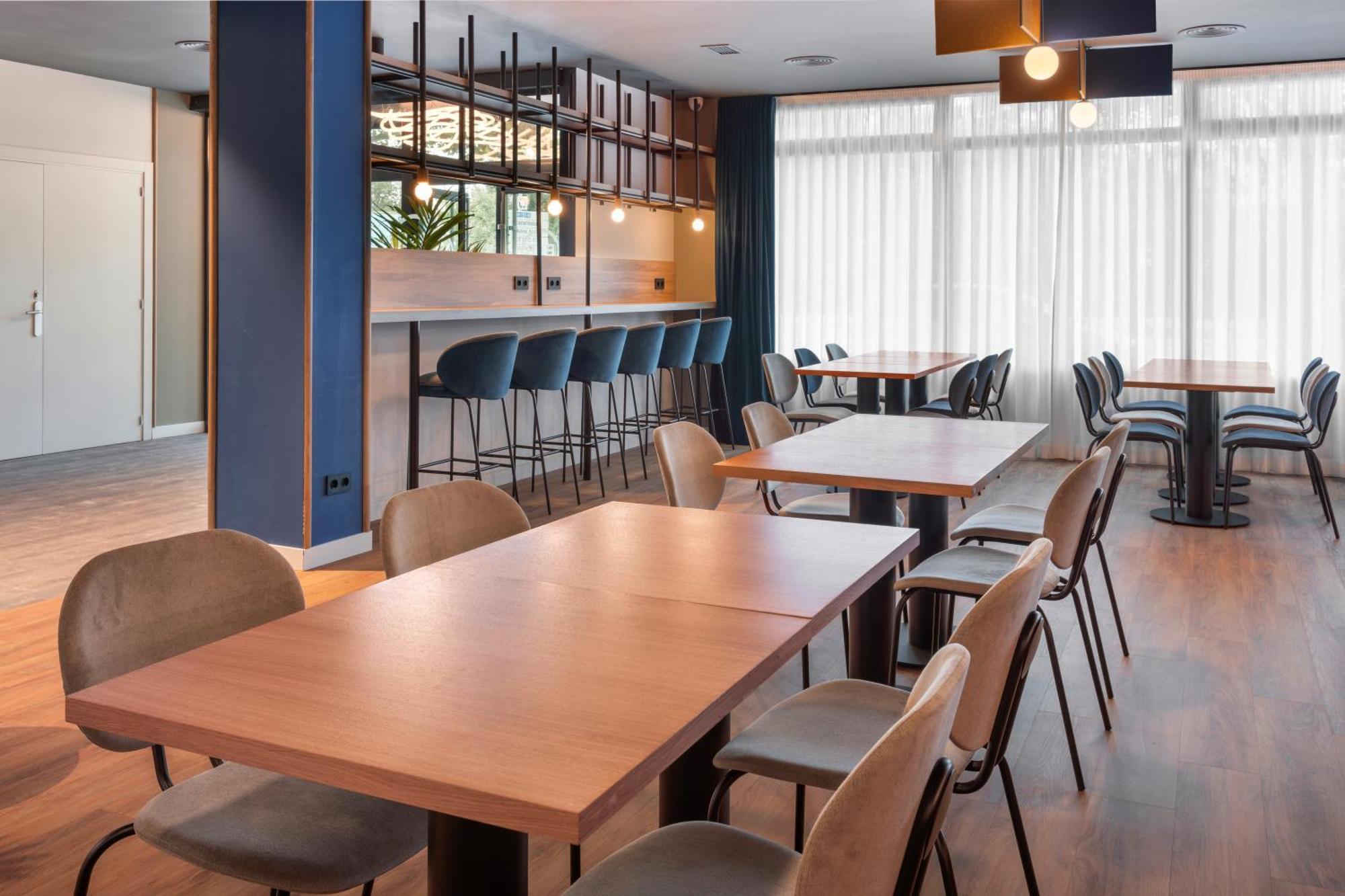 B&B Hotel Barcelona Rubí Екстериор снимка
