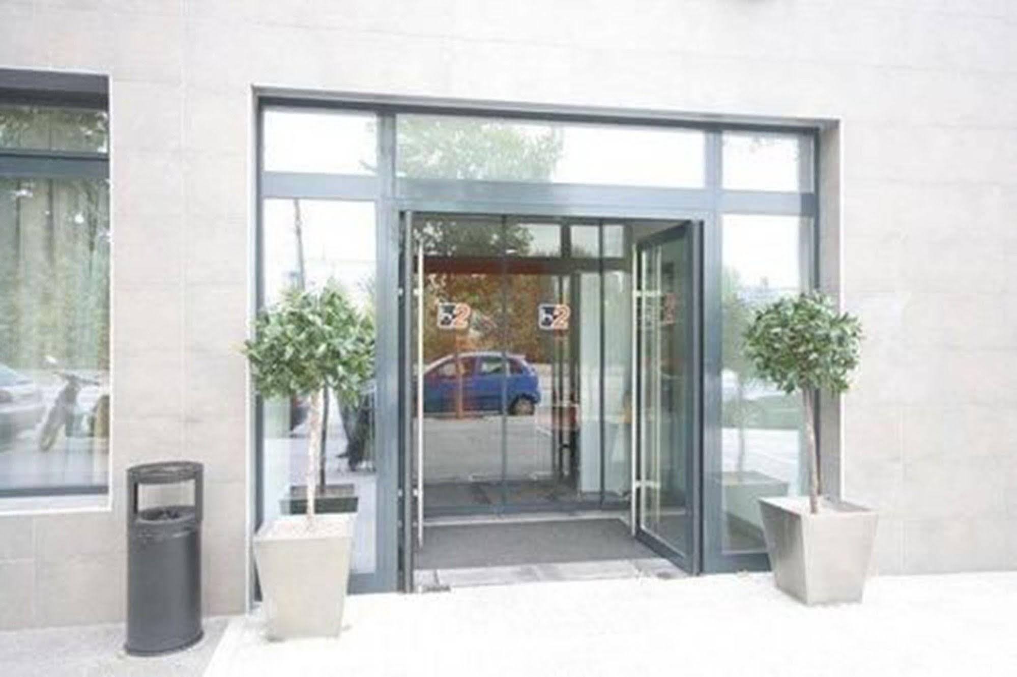 B&B Hotel Barcelona Rubí Екстериор снимка