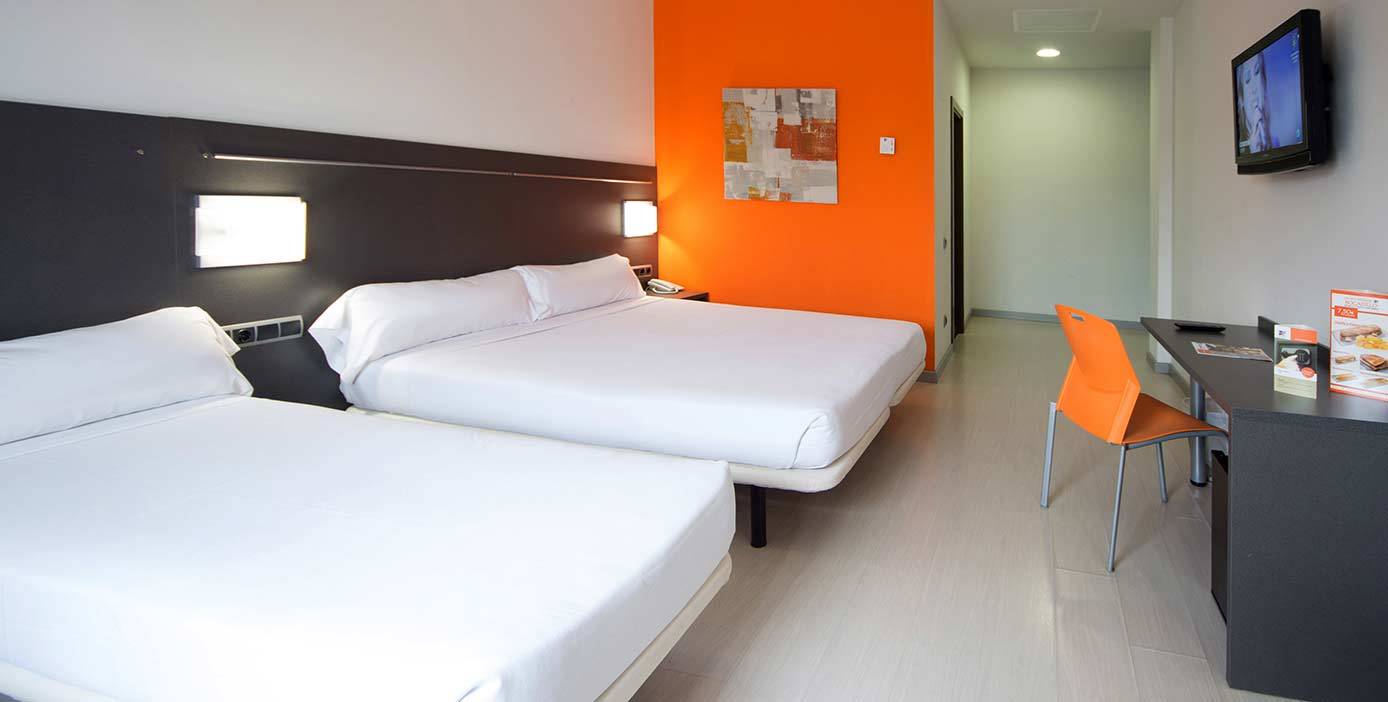 B&B Hotel Barcelona Rubí Екстериор снимка
