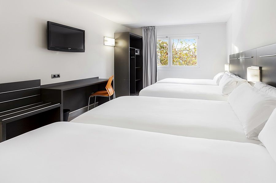 B&B Hotel Barcelona Rubí Екстериор снимка
