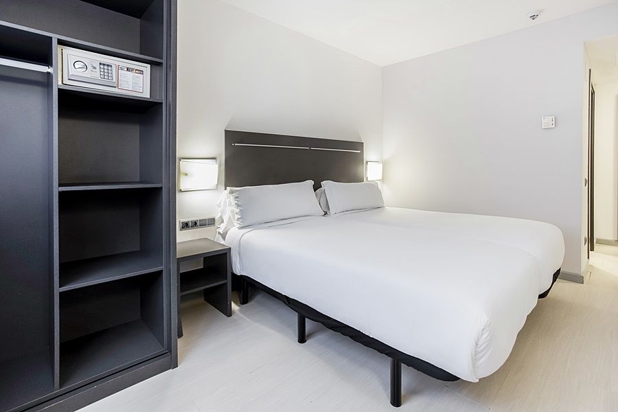 B&B Hotel Barcelona Rubí Екстериор снимка