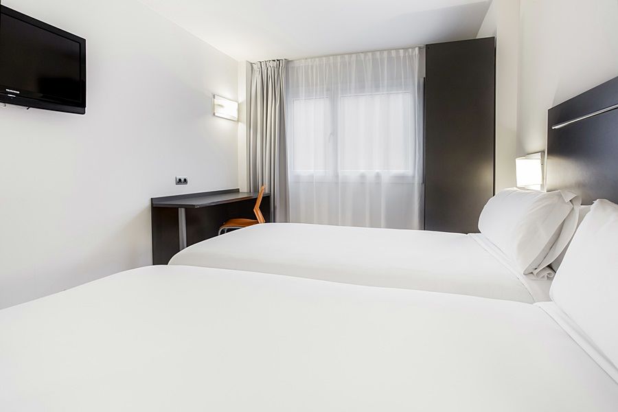 B&B Hotel Barcelona Rubí Екстериор снимка
